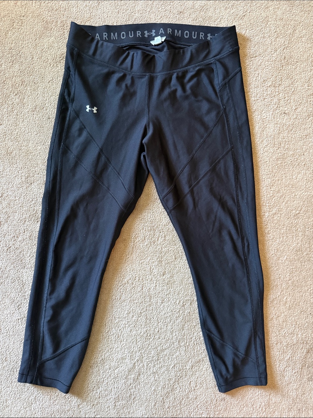 Under Armour Black Performance Cropped Leggings Heat Gear compression size XL